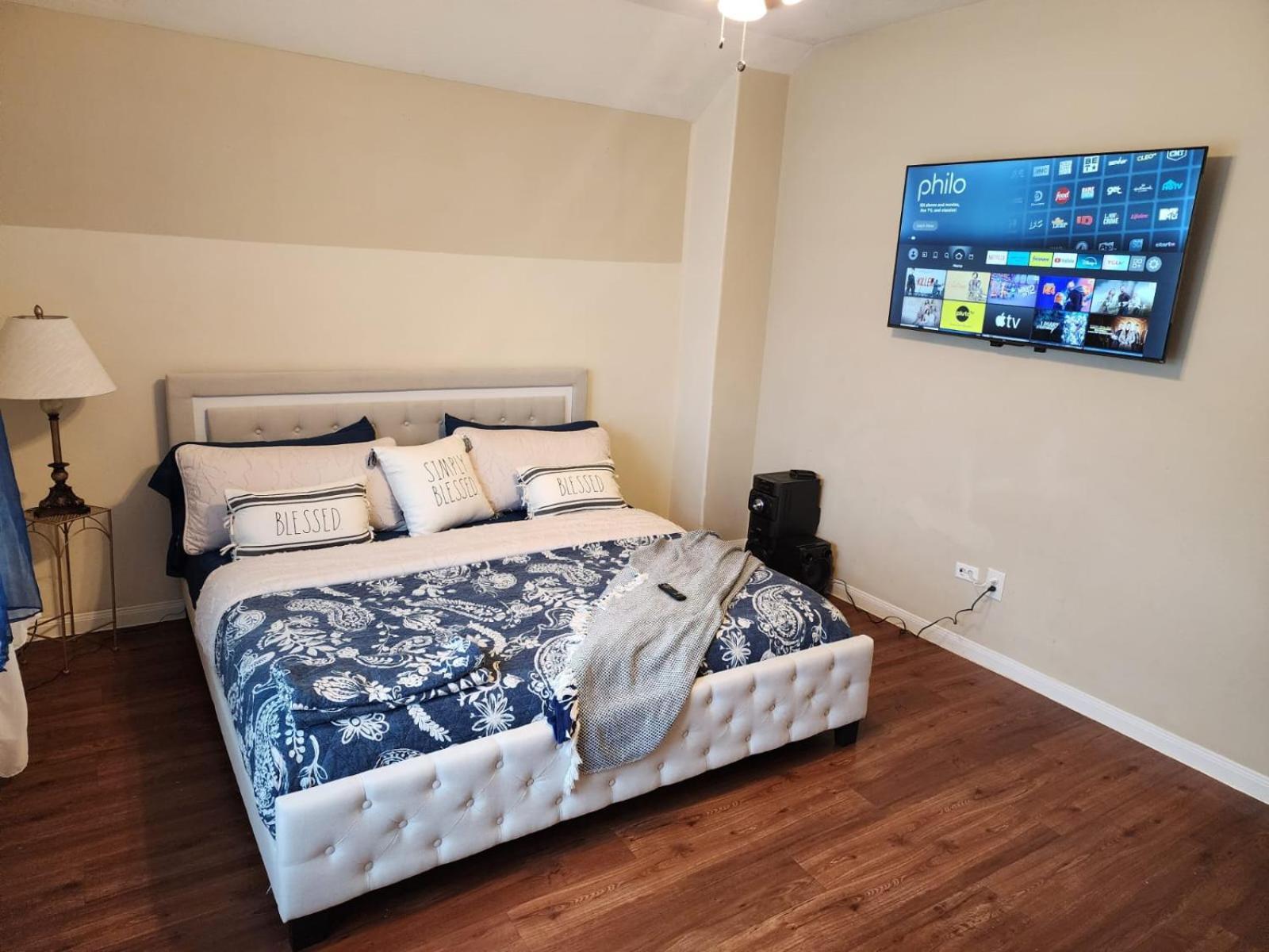 Laribond'S Place Houston Texas Room photo